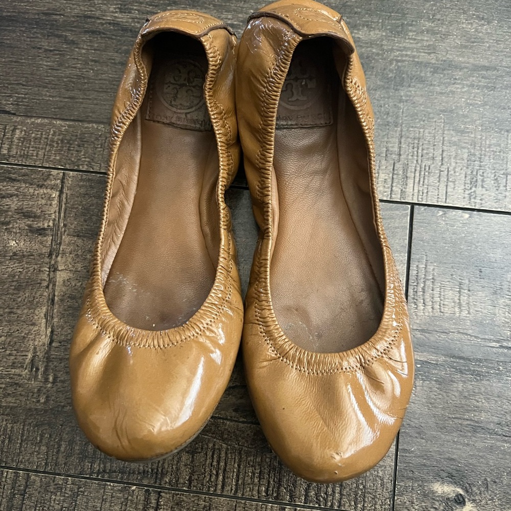 Women's Tan Ballet Flats Tory Burch
